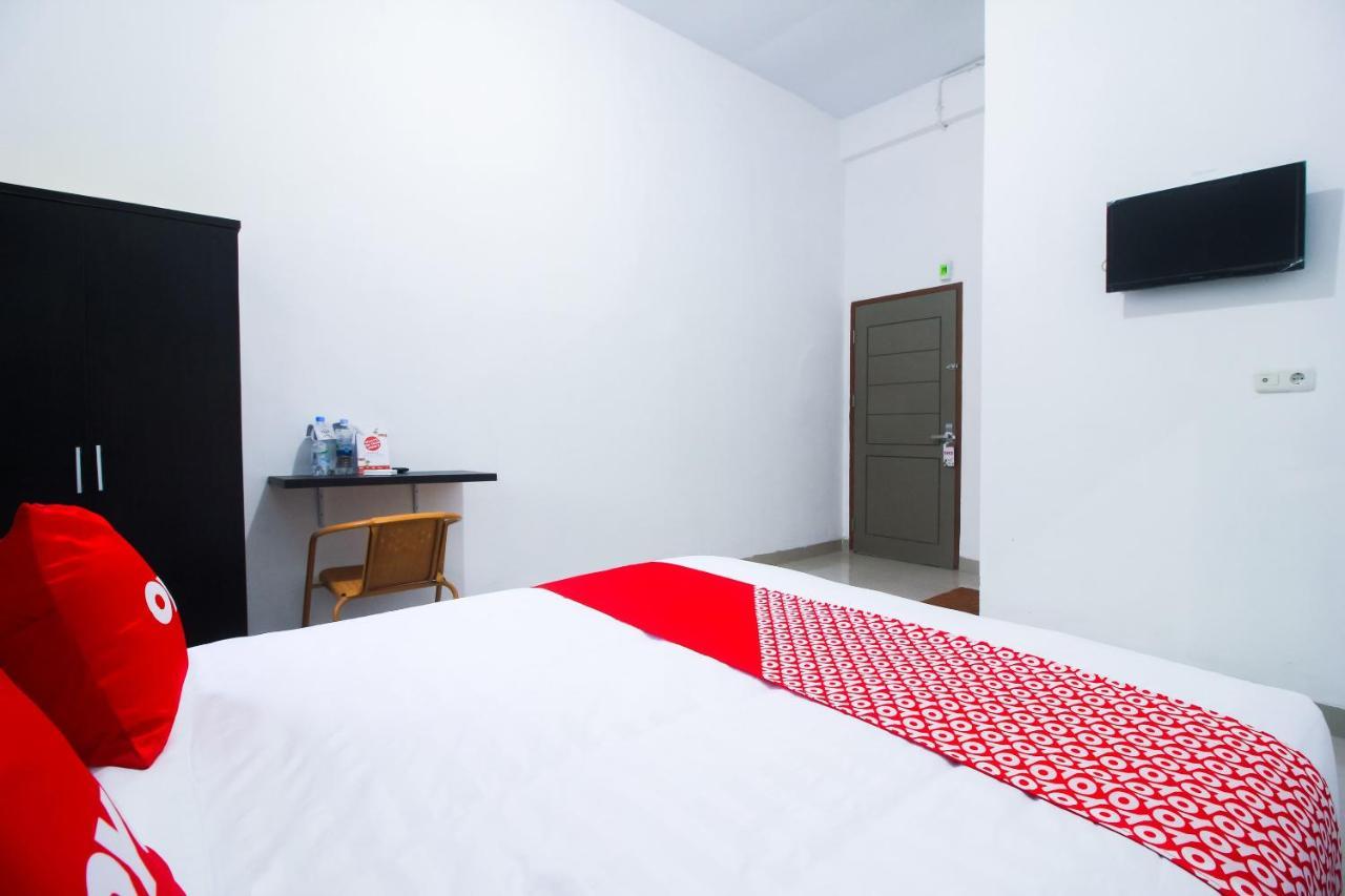 Oyo 1653 Fajar Residence Pekanbaru Zewnętrze zdjęcie