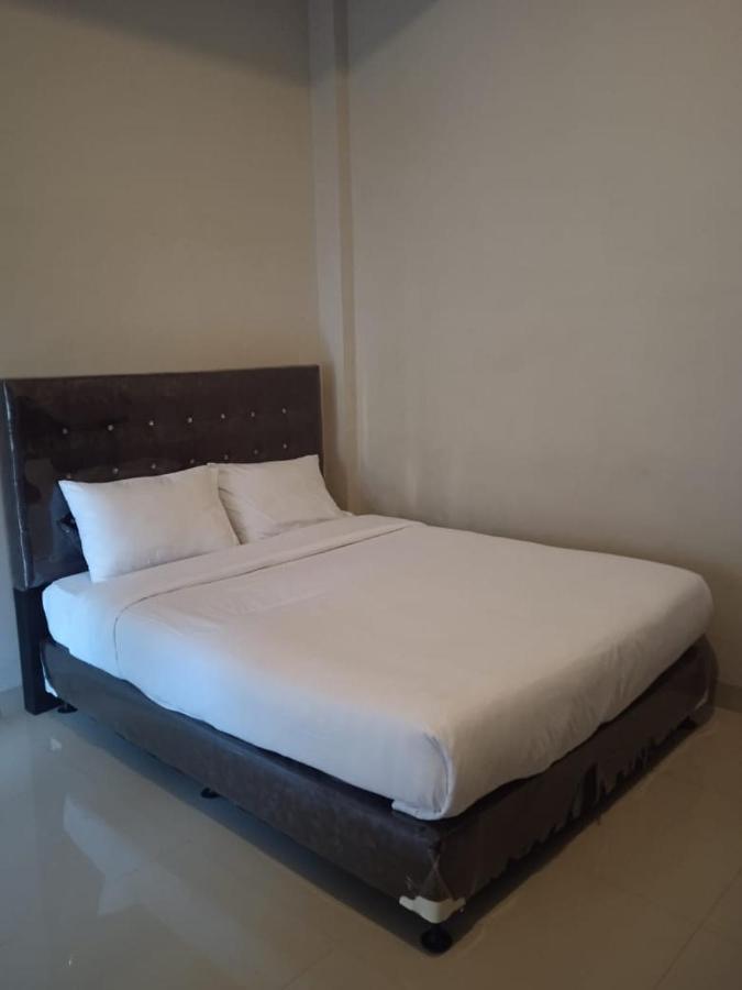 Oyo 1653 Fajar Residence Pekanbaru Zewnętrze zdjęcie
