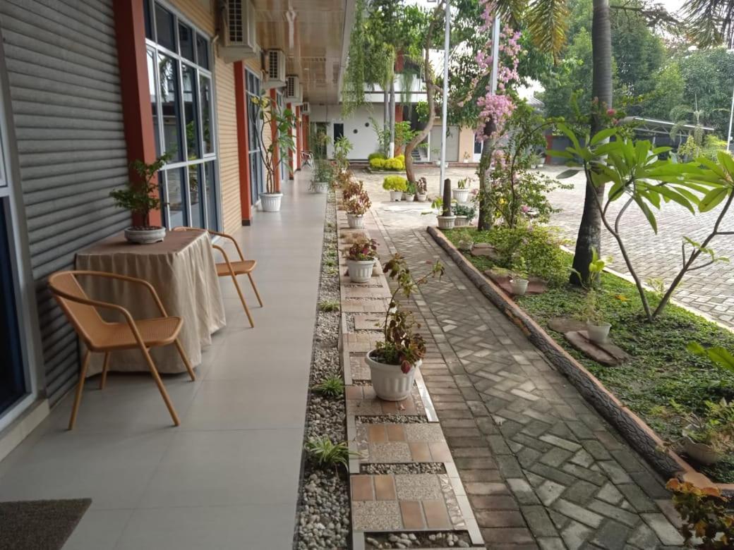 Oyo 1653 Fajar Residence Pekanbaru Zewnętrze zdjęcie