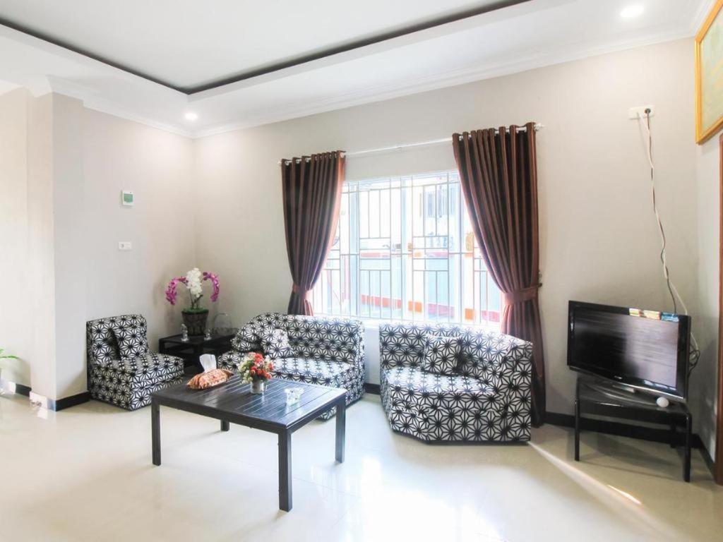 Oyo 1653 Fajar Residence Pekanbaru Zewnętrze zdjęcie