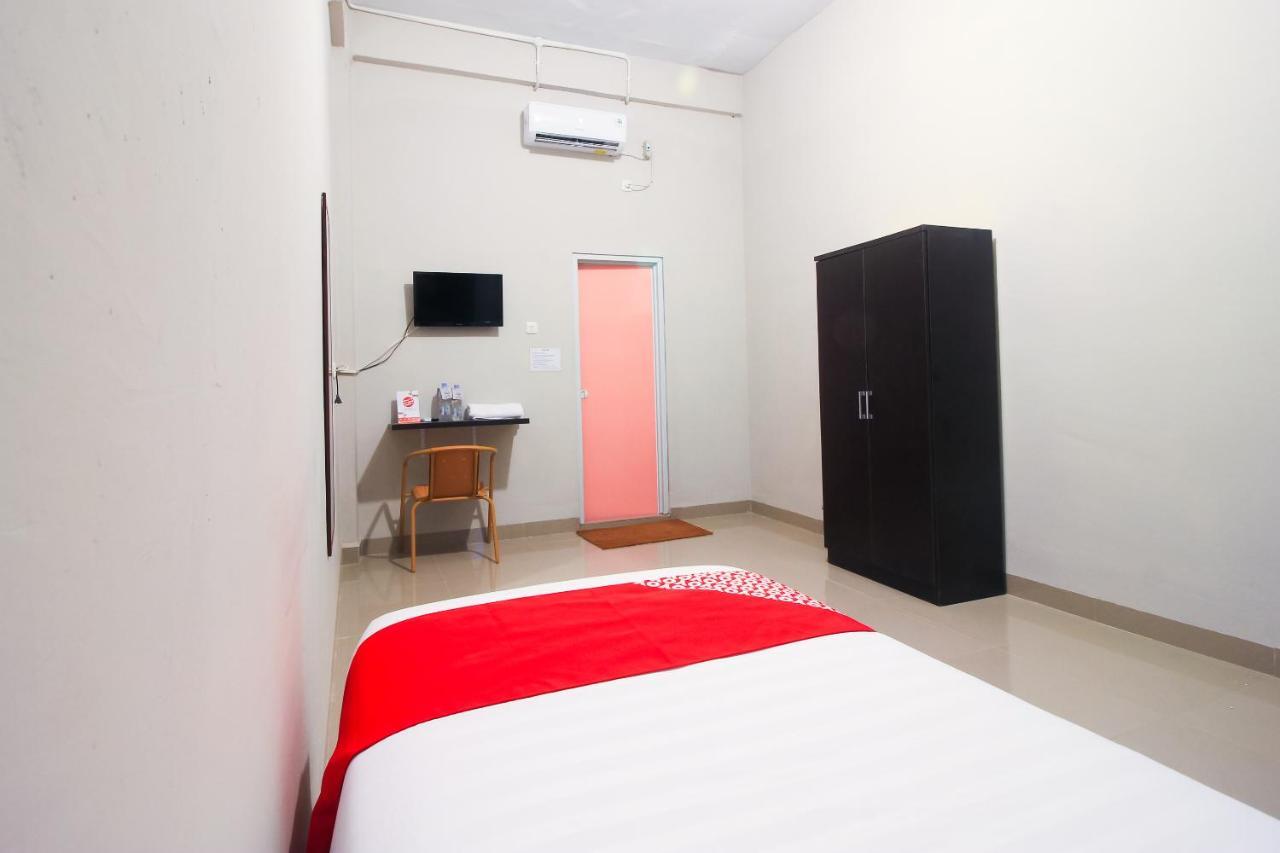 Oyo 1653 Fajar Residence Pekanbaru Zewnętrze zdjęcie