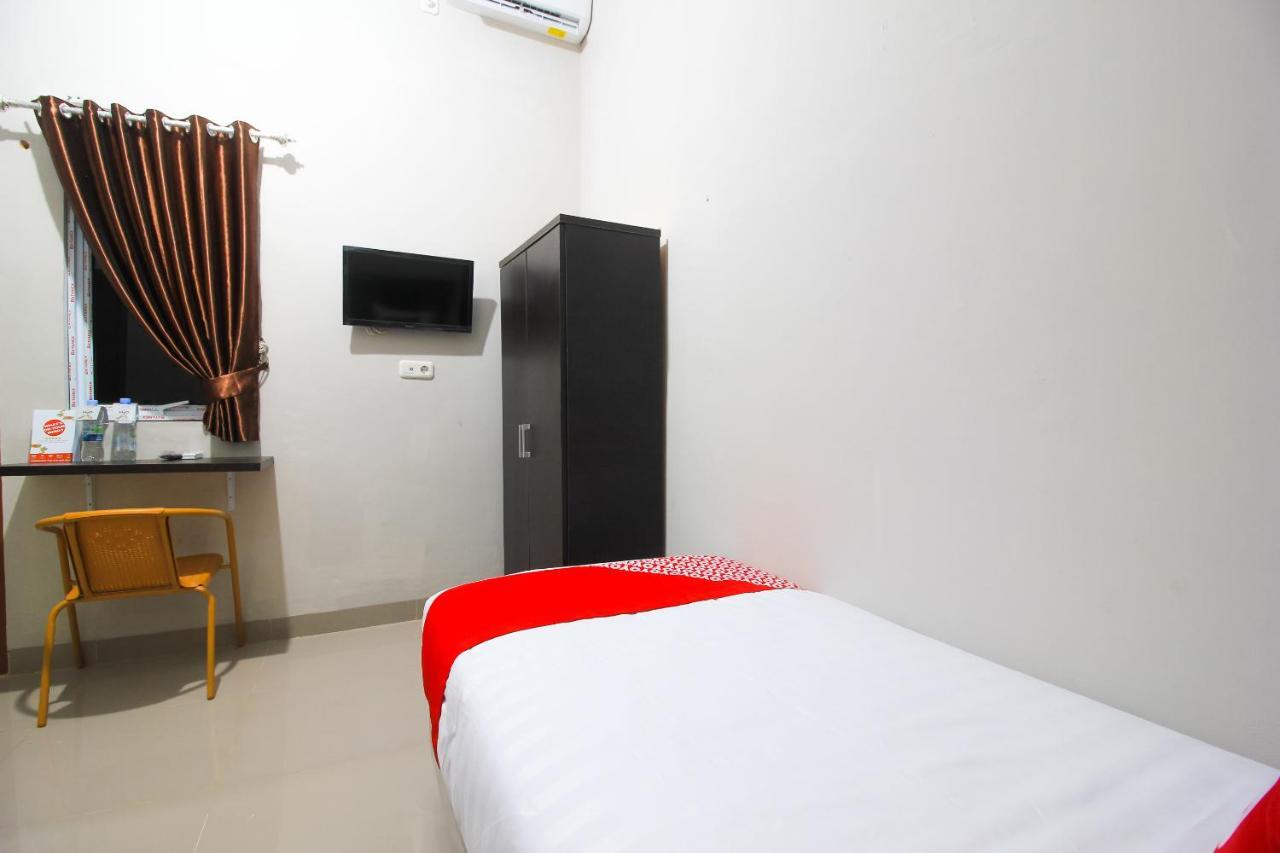 Oyo 1653 Fajar Residence Pekanbaru Zewnętrze zdjęcie