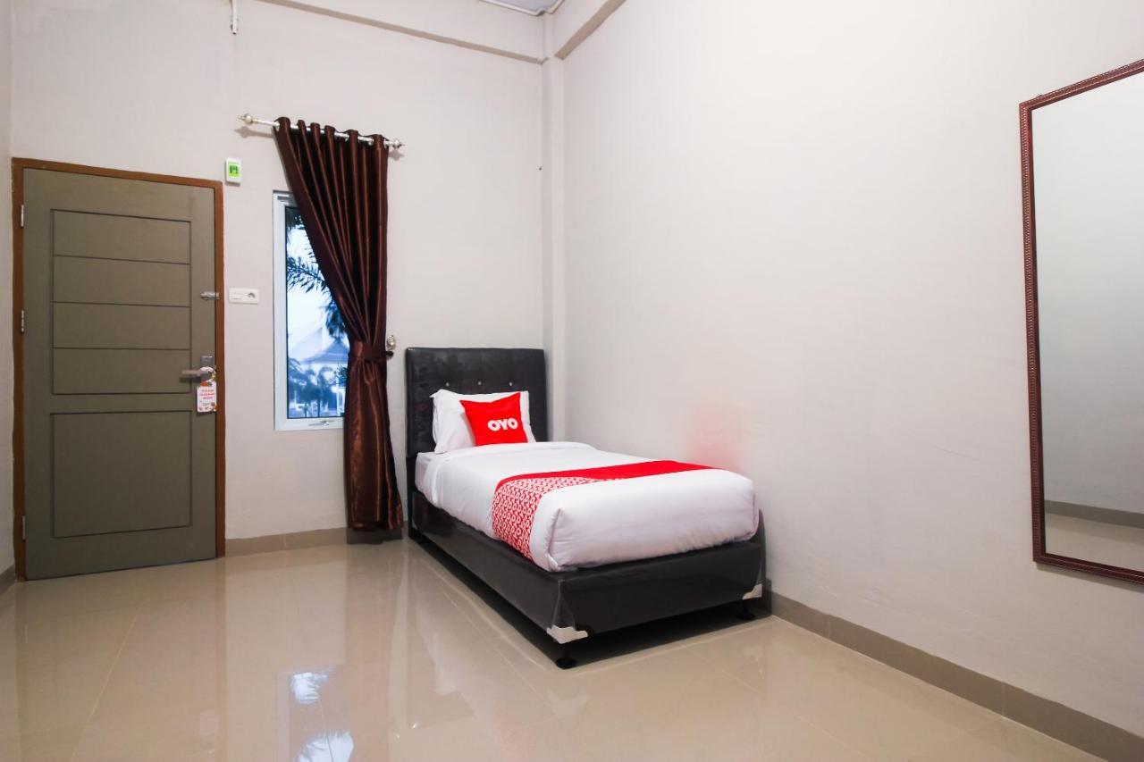 Oyo 1653 Fajar Residence Pekanbaru Zewnętrze zdjęcie