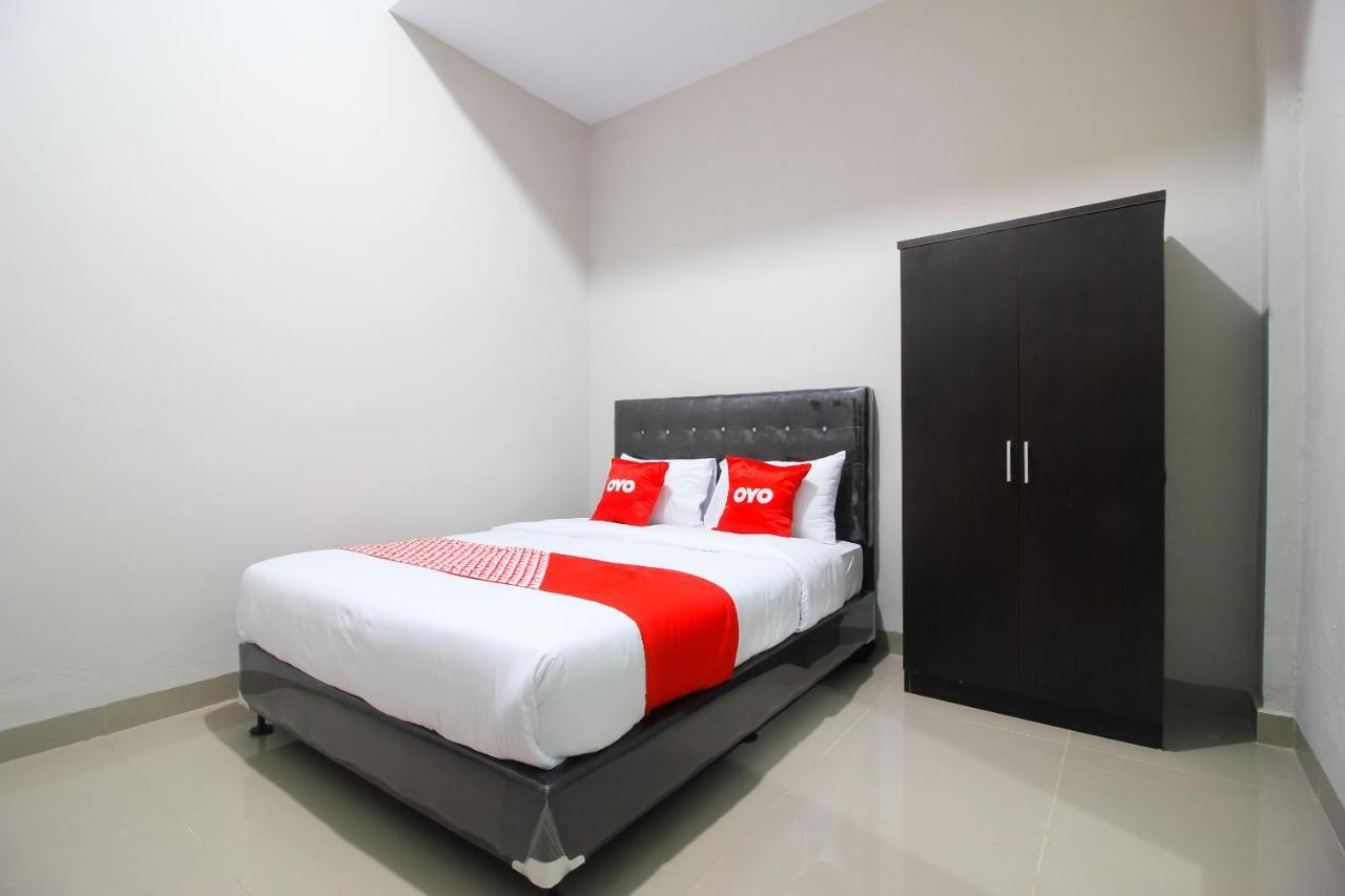 Oyo 1653 Fajar Residence Pekanbaru Zewnętrze zdjęcie