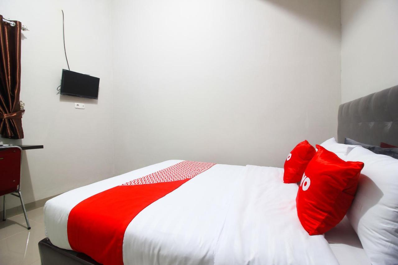 Oyo 1653 Fajar Residence Pekanbaru Zewnętrze zdjęcie